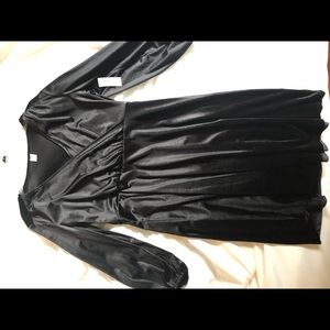 New w/tags Old Navy black velvet dress